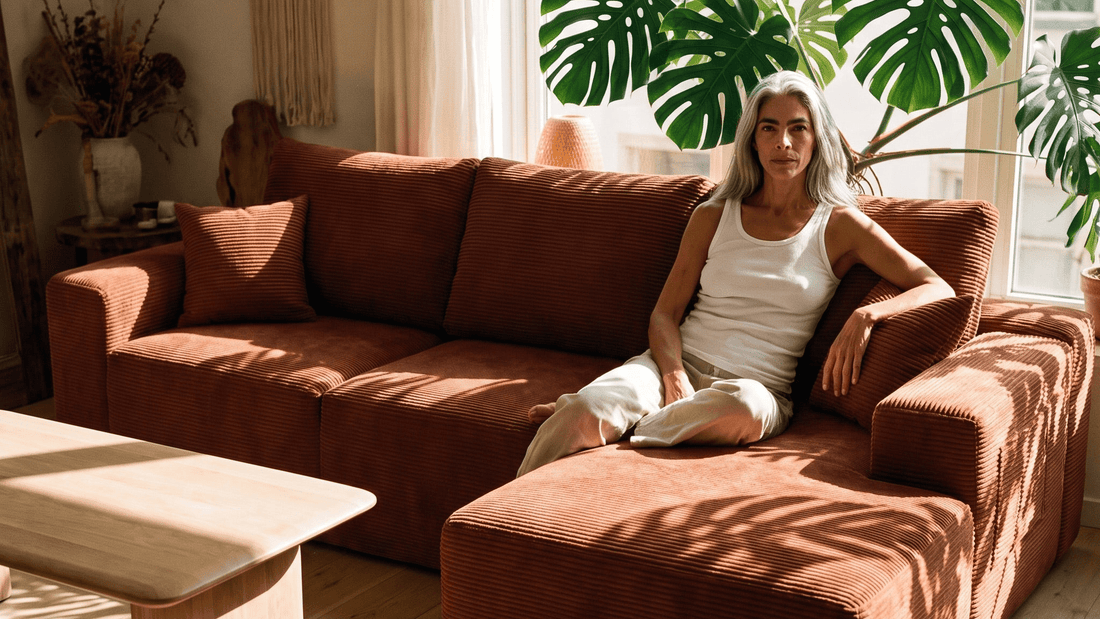 Canapé modulable ou panoramique : quel format choisir pour votre salon ? - Joya Home