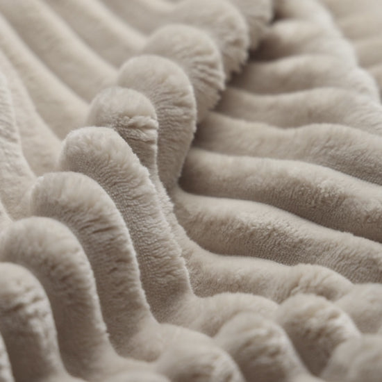 Charger la vidéo : Le Méridia - Canapé d'angle en velours côtelé avec Méridienne